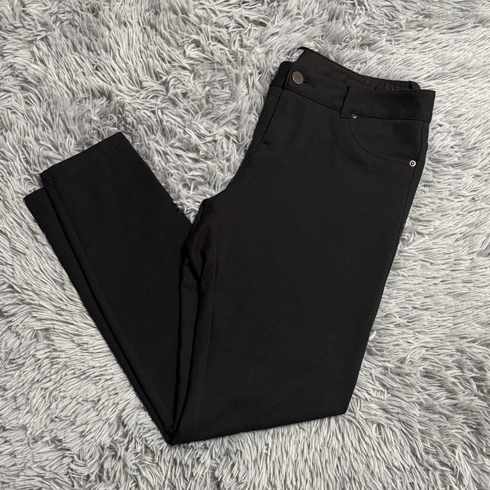 Soho Black Petite Jeggings